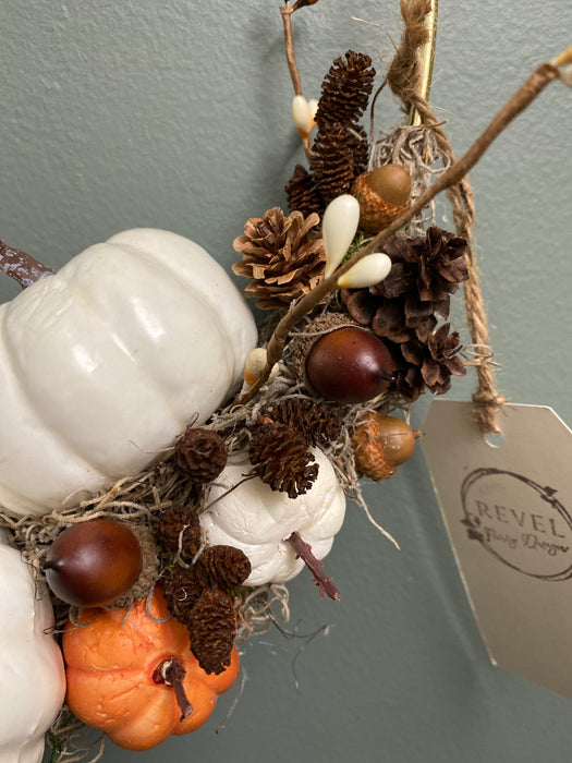 White Fall Pumpkim Wreath